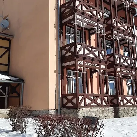 Cosy Flat In High Tatras Апартаменты *